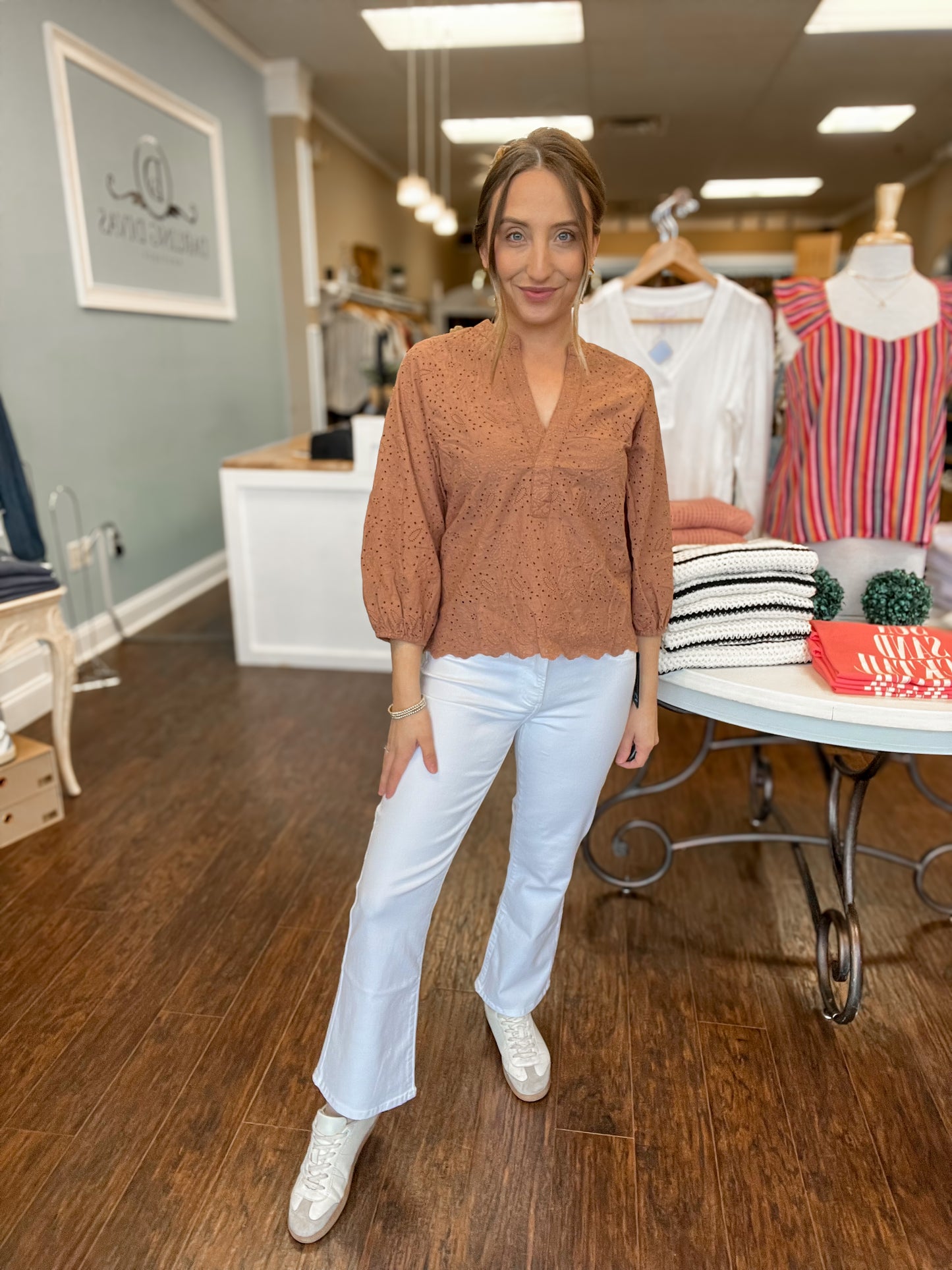White Suke Kick Flare Jean