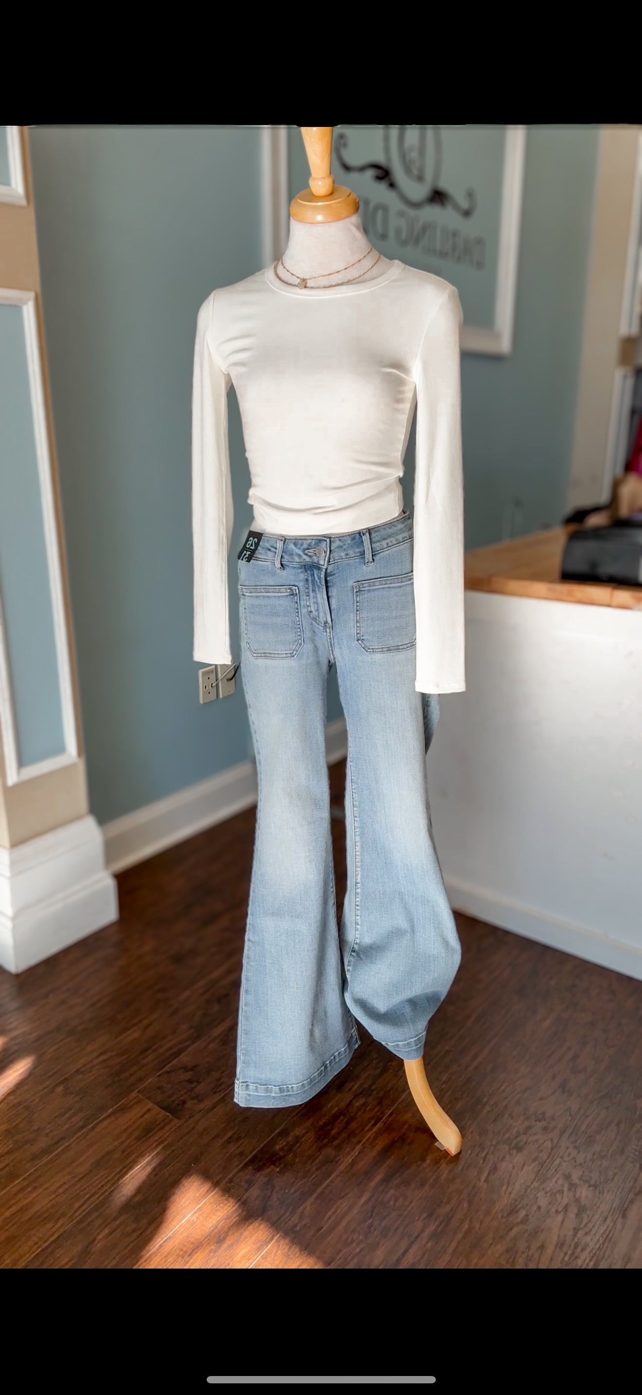 Indigo Suke Flare Jean