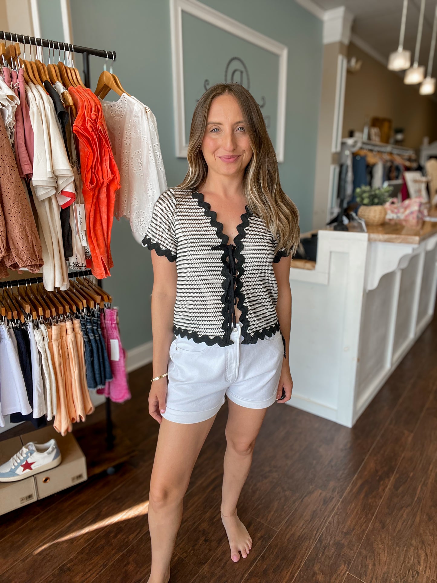 White/Black Contrast Trim Front Tie Short Sleeve Top