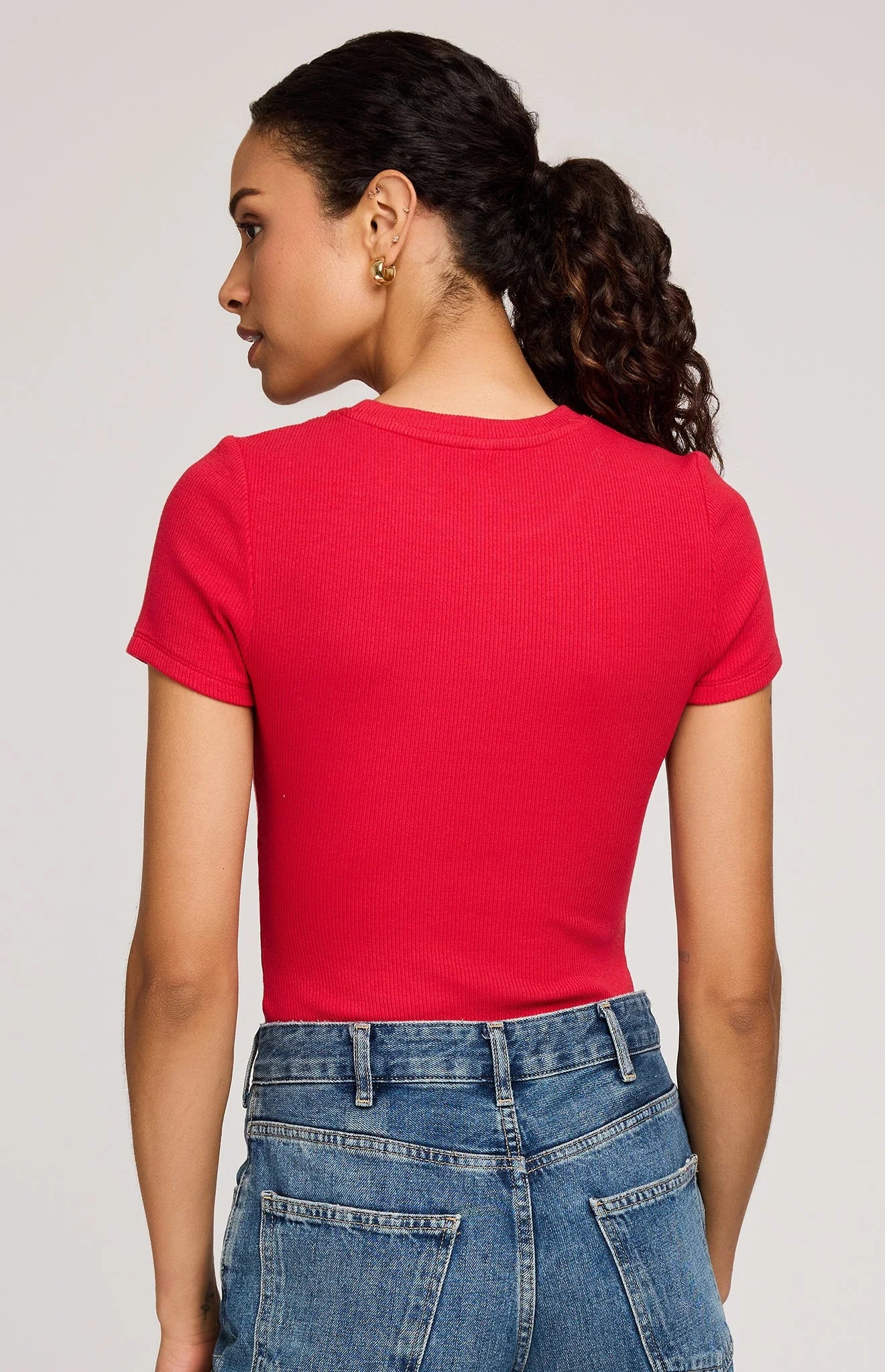 Red Ribbed Tate Shirt